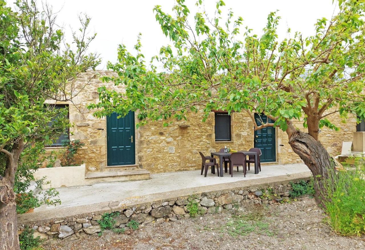 Petrakis Cretan Homes กิสเซมอส ภายนอก รูปภาพ