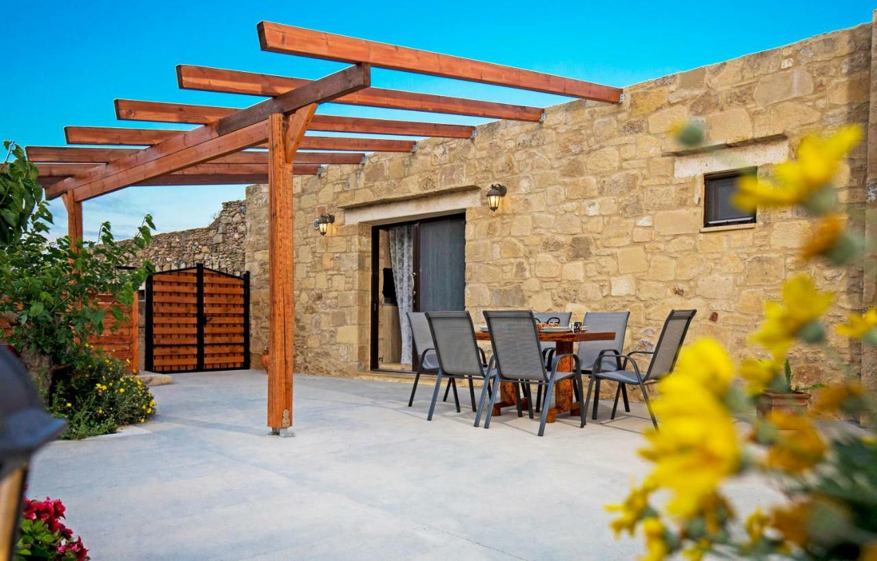 Petrakis Cretan Homes กิสเซมอส ภายนอก รูปภาพ