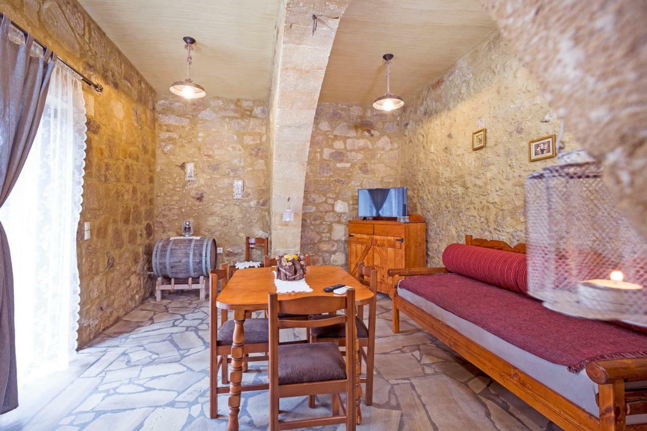 Petrakis Cretan Homes กิสเซมอส ภายนอก รูปภาพ